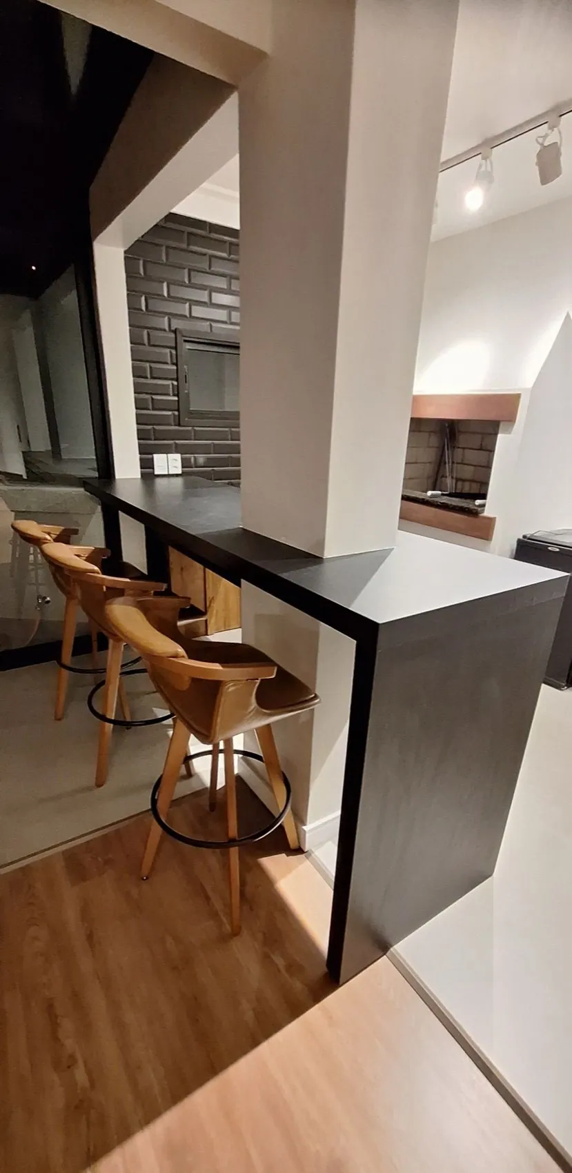 Bancada planejada para espaço gourmet em Santa Maria/RS