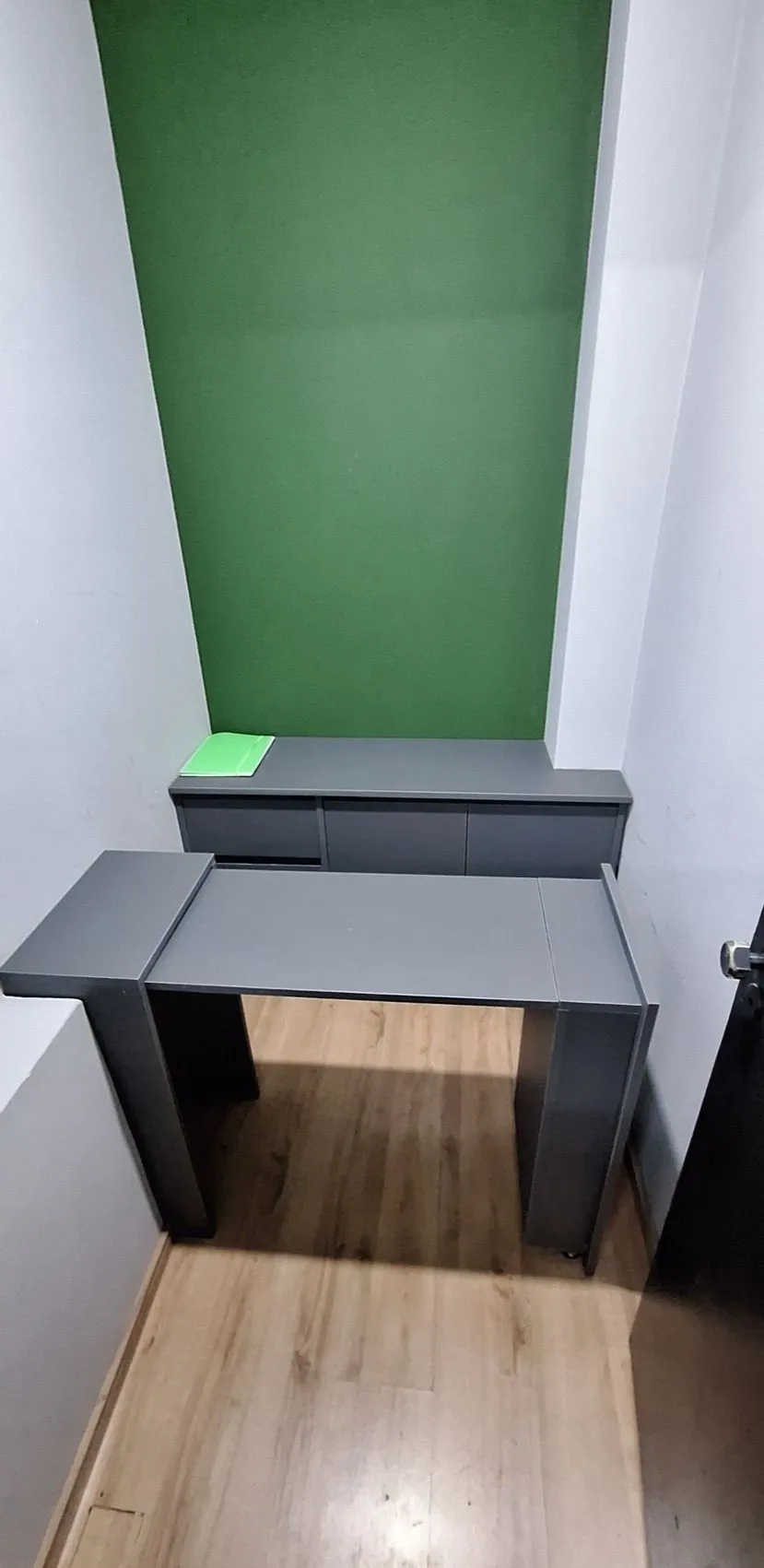 Escritório com mesa retrátil sob medida em Santa Maria/RS